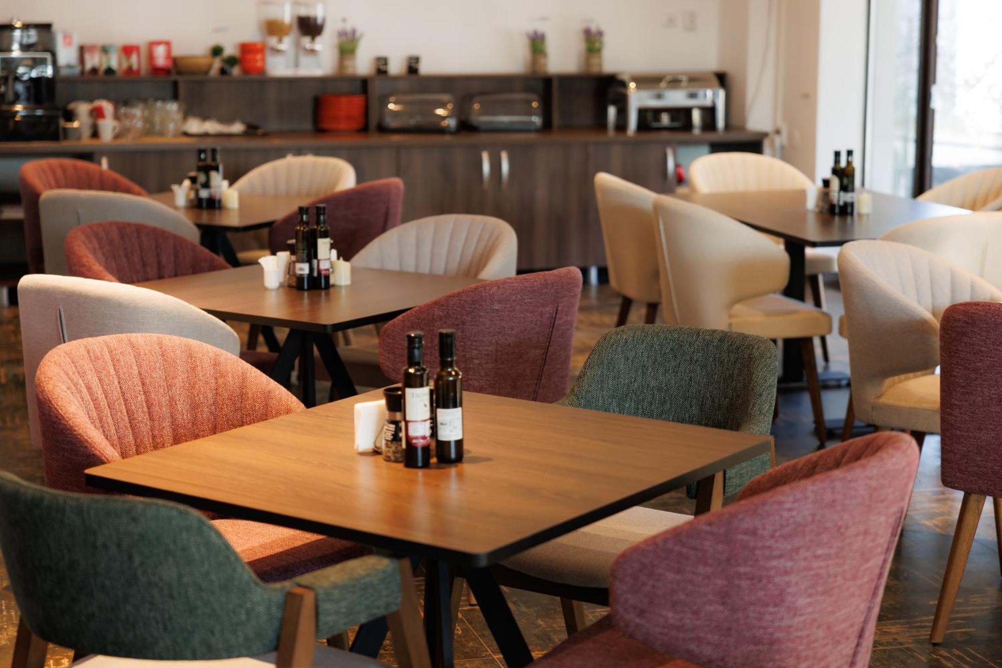 Suru Hotel & Restaurant Buşteni Exteriér fotografie